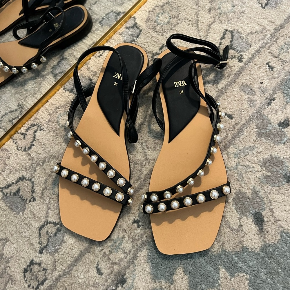 Zara Pear Flat Sandals